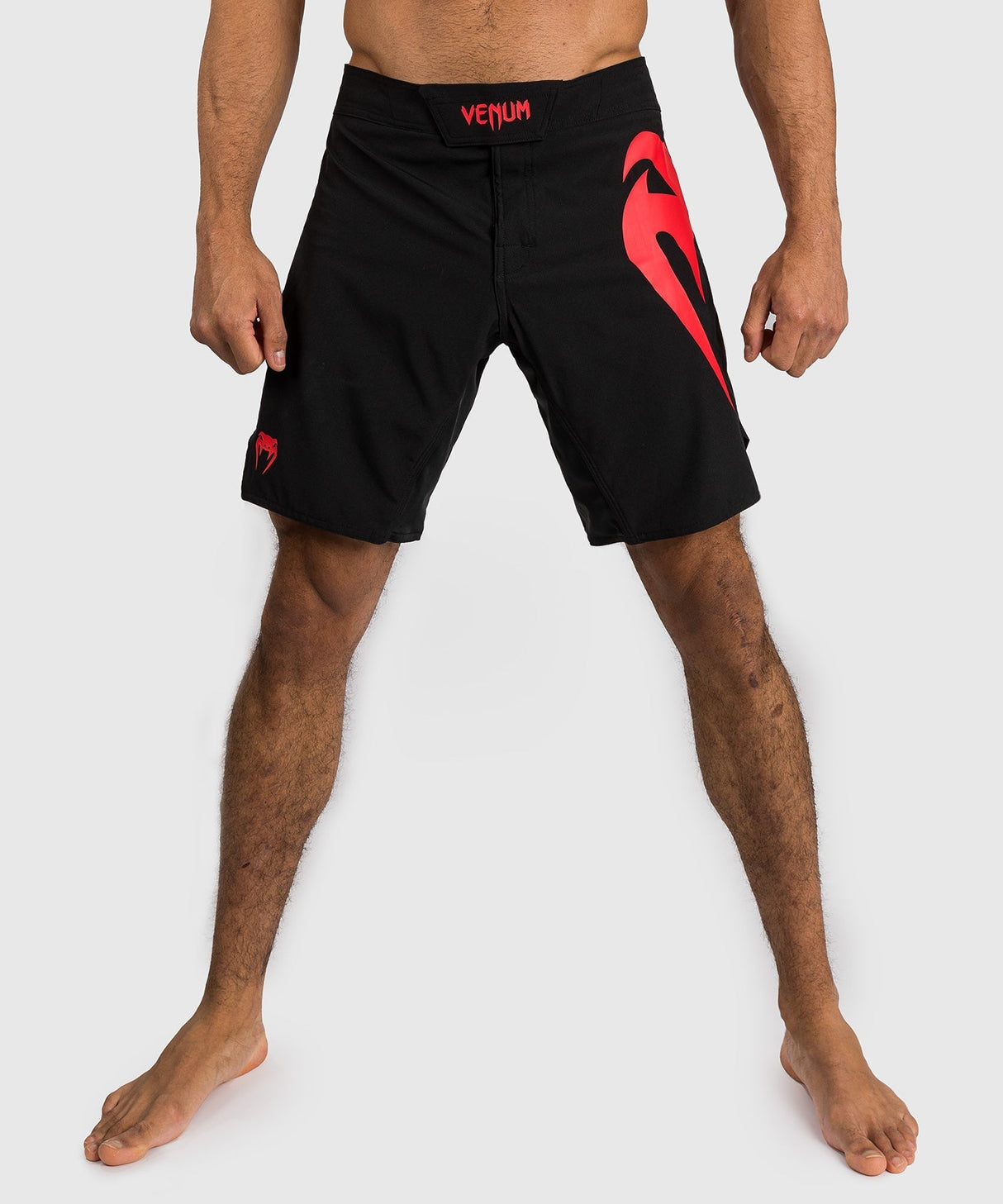 Venum Light 5.0 MMA Shorts - black/gold, VENUM-05103-100