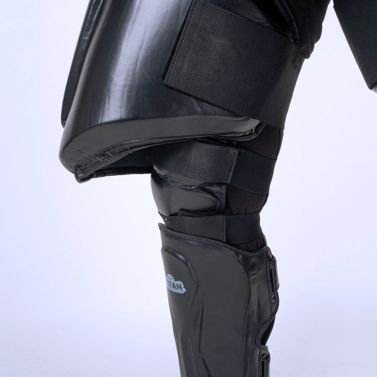 TITAN - TACTICAL TRAINING SUIT