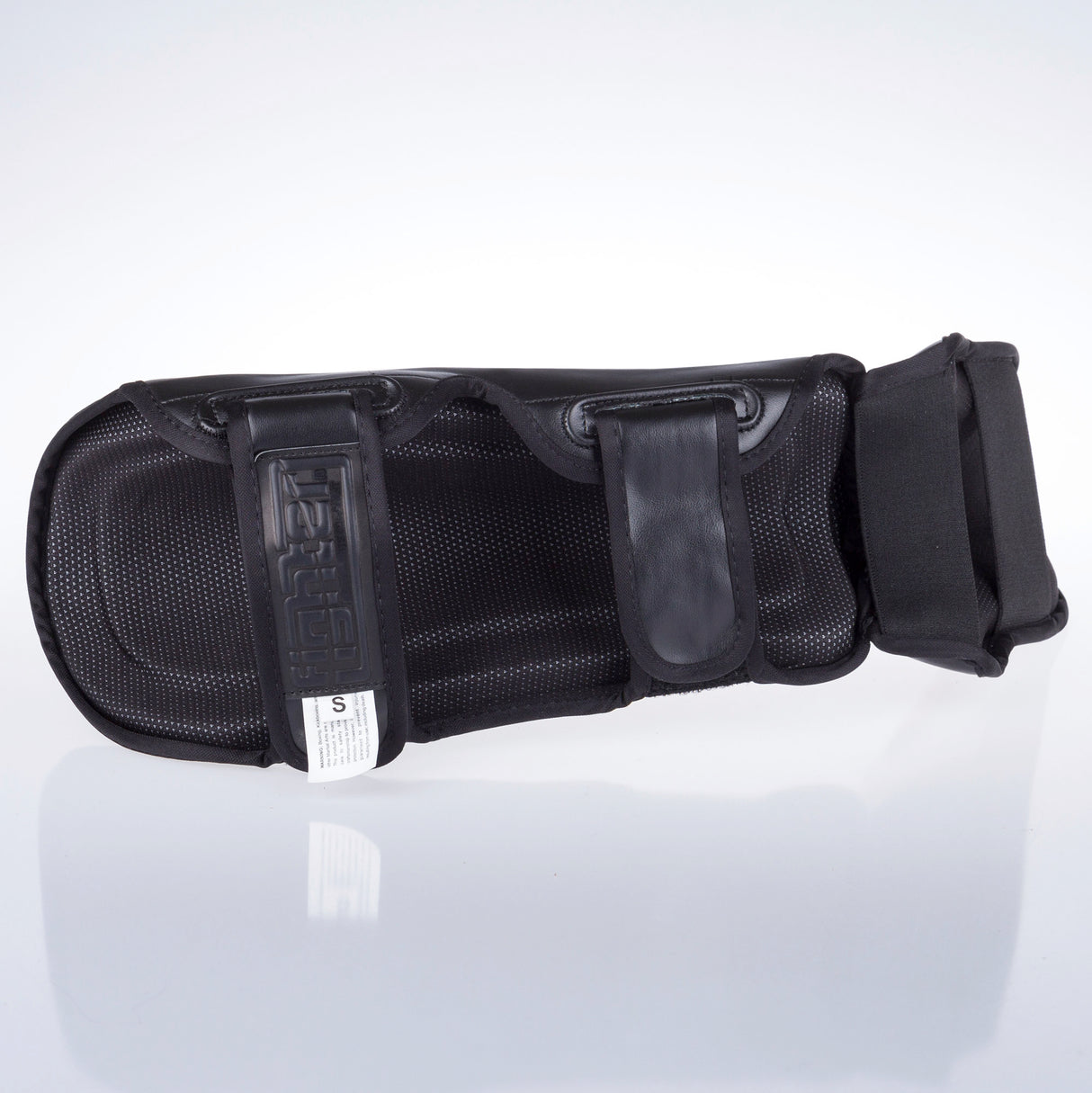 Fighter Shinguards Thai Ergo - black/red, FSG-004BR