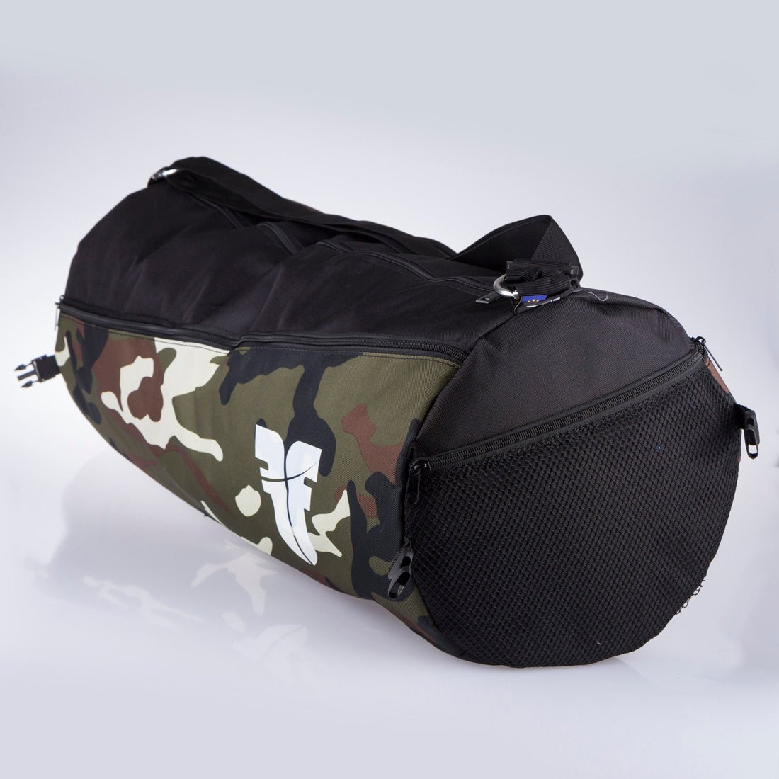 Fighter Roll Sporttasche - schwarz/camo, FSB-06