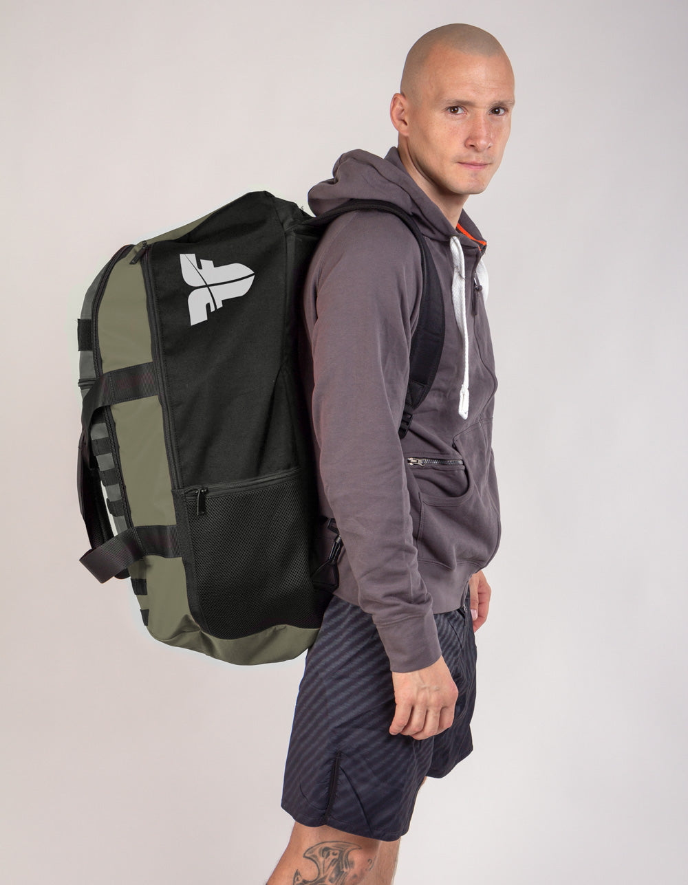 Fighter Sports Bag LINE XL - army green/gray/black, FTBP-03