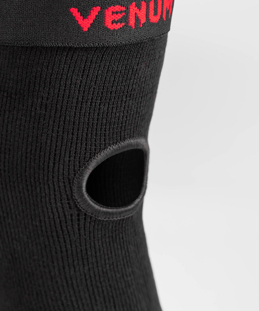 Venum Elbow Guards Kontact - black/red